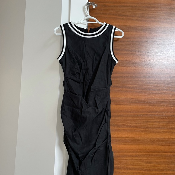 Nicole Miller Dresses & Skirts - Nicole Miller rouched dress